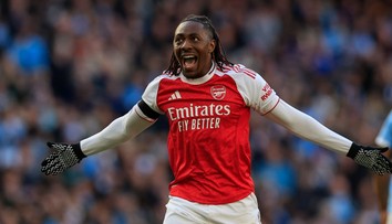 Arsenal sa vrátil na čelo neúplnej tabuľky. Tottenham s prvým víťazstvom v roku