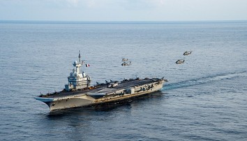 Francúzsko postaví „beštiu“, akú Európa ešte nevidela. Od najväčšej lietadlovej lode sveta ju bude deliť len pár metrov