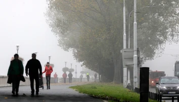 Parlament schválil novelu, ktorou sa stanoví rýchlosť chôdze. Má sa tým zvýšiť bezpečnosť na chodníkoch