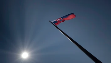 Do konca roka mali byť v každom národnom parku dva stožiare s vlajkou. Zatiaľ nestojí ani jeden