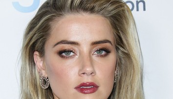 Deppova exmanželka si výrazne polepšila. Ulovila šéfa Tesly