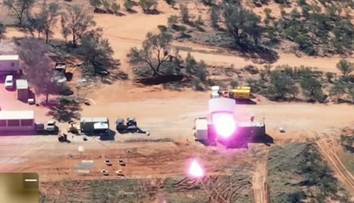 Na jedno nabitie dokáže zlikvidovať 200 dronov. O zbraň austrálskej firmy sa zaujíma viacero krajín NATO