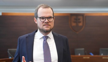 Rezort Šutaja Eštoka podal sťažnosť na Petra Kubinu. Advokát hovorí o zastrašovaní