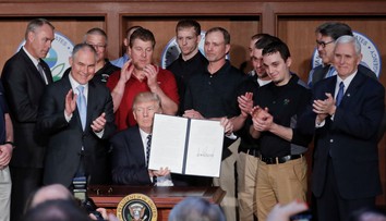 Trump zrušil dekrétom viacero Obamových ekologických opatrení