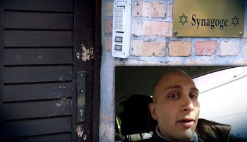 Mohol byť z toho krvavý masaker. Útočník v Halle sa ale nevedel dostať cez dvere do synagógy