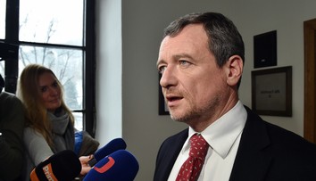 Bývalému stredočeskému hajtmanovi Rathovi vrátia časť majetku