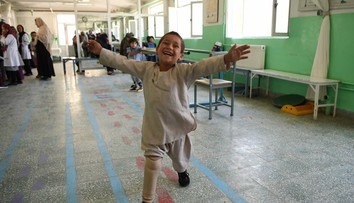 Príbeh tohto chlapca dojal svet: Prišiel o nohu ako bábätko, dnes tancuje s novou protézou