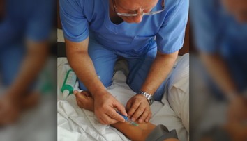 Kauza falošného lekára, ktorý pichal injekcie, sa znovu vynára. Prípad má na stole nový sudca