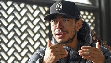 Známy horolezec je nezvestný po páde lavíny v Pakistane. Záchranári hlásia štyroch mŕtvych