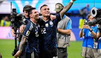 VIDEO: Argentínčania našli zabudnutý ťahák anglického brankára. Rozosmial ich, ukázali ho svetu