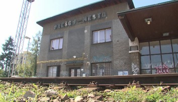 Raritná zastávka v Prešove: Na stanici si kúpite lístok, vlak ale okolo nej prefrndží