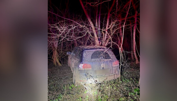 Policajná naháňačka so smutným koncom. Najprv muža prenasledovali, potom bojovali o jeho život