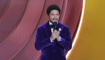 Trumpa rozzúril vtip o Epsteinovom ostrove, moderátorovi cien Grammy sa vyhráža žalobou