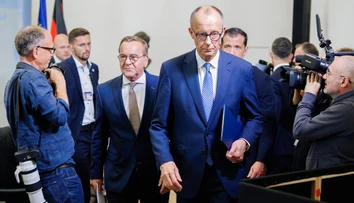 Nemecká vláda schválila zákon o vojenskej službe. Na návrate k brannej povinnosti sa ministri nedohodli