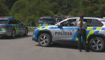 Opitý šofér na východe prešiel do protismeru a narazil do iného auta. Mal 1,4 promile