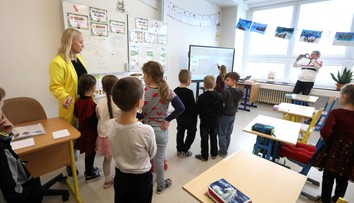 Budú deti vedieť čítať až v treťom ročníku? Rodičia majú obavy z reformy