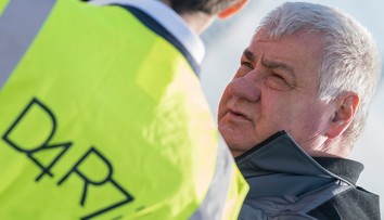 Minister dopravy chcel diaľničné známky zdražovať, so zrušením nesúhlasí