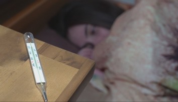 Vysoké horúčky a zatvorené školy. Chrípková sezóna na Slovensku naberá na obrátkach