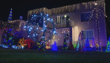 Tisícky svetielok a hodiny práce. Domy na Slovensku žiaria ako z rozprávky