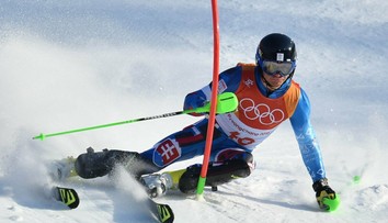 Adam Žampa v slalome na 24. mieste, topfavoriti pohoreli