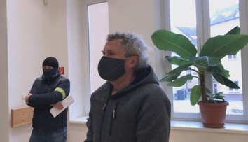 Za krádež dvojeurového hamburgera hrozí Martinčanovi 15 rokov za mrežami