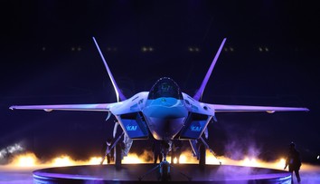 VIDEO: Tromfli aj tradičné letecké veľmoci. Nova stíhačka prepísala pravidla zbrojného priemyslu