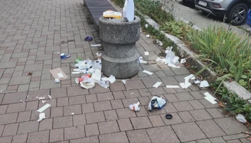 V Prešove ktosi z košov vyberal smeti. Keď veliteľ mestskej polície uvidel záznamy, spadla mu sánka