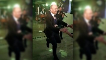 VIDEO: Známy infektológ porušil pravidlá. P. Jarčuška sa zabával v červenom okrese bez respirátora
