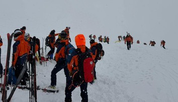 Lavína zabila v Alpách 40-ročného Slováka. Telo našli dva metre pod snehom