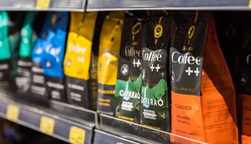 Škandál v známom reťazci: Ponúkali veľkú zľavu na kávu. Zákazníci pritom platili viac, ako predtým