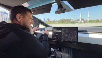 VIDEO: Kadyrov obvinil Muska, že mu na diaľku vypol jeho Cybertruck vybavený guľometom