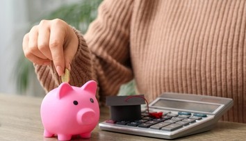 Študentské pôžičky pomáhajú tisíckam mladých. Získať ich je jednoduchšie než kedysi