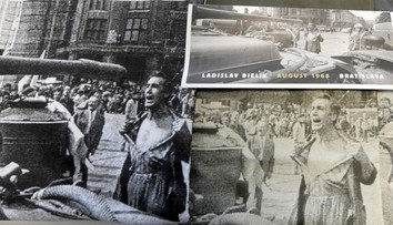 Pred 49 rokmi sa v noci zmenilo Československo. A táto fotka sa zapísala do dejín