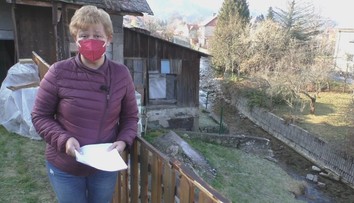 Nebezpečenstvo po povodni: Dom sa im môže kedykoľvek prepadnúť do rozbúrenej vody