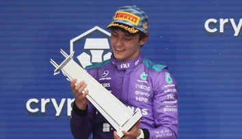 Mladík z Mercedesu prepisuje rekordy, no nepreceňuje svoje výkony:  Musím pokračovať v napredovaní