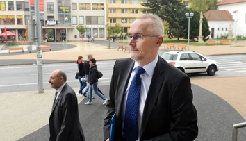 Bývalí politici SDKÚ-DS zakladajú novú stranu Doprava
