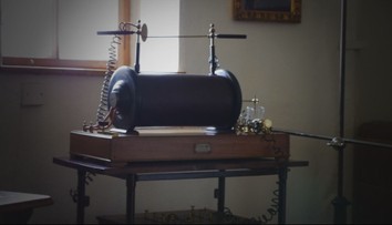 Pripomíname si výročie objavu röntgenu. Slovensko opatruje jeden z najstarších prístrojov na svete