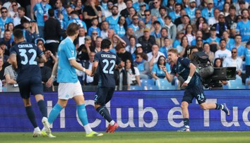 Lobotka videl kartu a šiel dole. Neapol padol doma prvý raz v sezóne, Interu uľahčil majstrovskú cestu