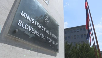 Čaká nás ďalší sviatok-nesviatok. Zopakovať sa môže chaotický májový scenár