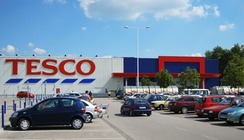 Nedávno boli jednotkou na trhu, teraz sa špekuluje o predaji. Prečo chce vraj Tesco odísť zo Slovenska?