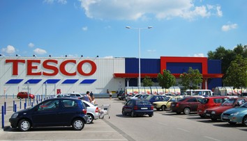 Nedávno boli jednotkou na trhu, teraz sa špekuluje o predaji. Prečo chce vraj Tesco odísť zo Slovenska?