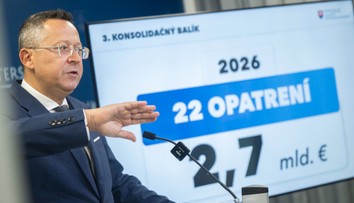 Rušením dní pracovného pokoja akoby vláda dávala najavo, že žijeme nad pomery, tvrdí analytik o novej konsolidácii