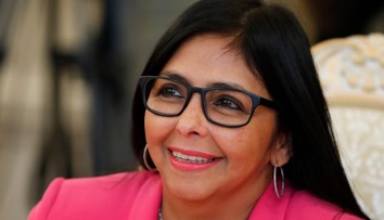 Na čele Venezuely je nová tvár. Delcy Rodríguezová zložila prísahu ako dočasná prezidentka