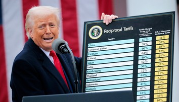 Najvyšší súd USA zrušil rozsiahle clá zavedené Trumpom. Americký prezident zaviedol jednotné globálne clo