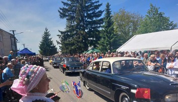 Retro pochody a spomienky na staré časy. Aj takto vyzerá prvý máj