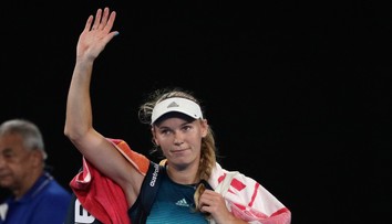 Obhajkyňa Wozniacka končí. V treťom kole Australian Open ju vyradila Šarapovová