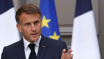 Francúzsko sa stalo cieľom hybridných útokov Ruska. Macron nariadil vláde pripraviť plán ochrany