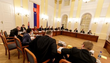 Ústavnoprávny výbor bude vypočúvať týchto 16 kandidátov na sudcov ústavného súdu