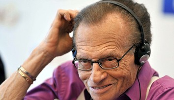 Legendárny moderátor Larry King (87) skončil s covidom v nemocnici, trpí tiež cukrovkou