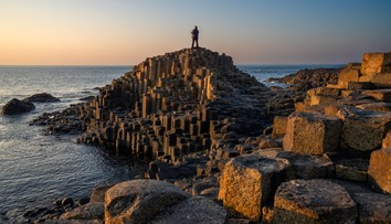 Najznámejšiu pamiatku Severného Írska devastuje obľúbený zvyk turistov